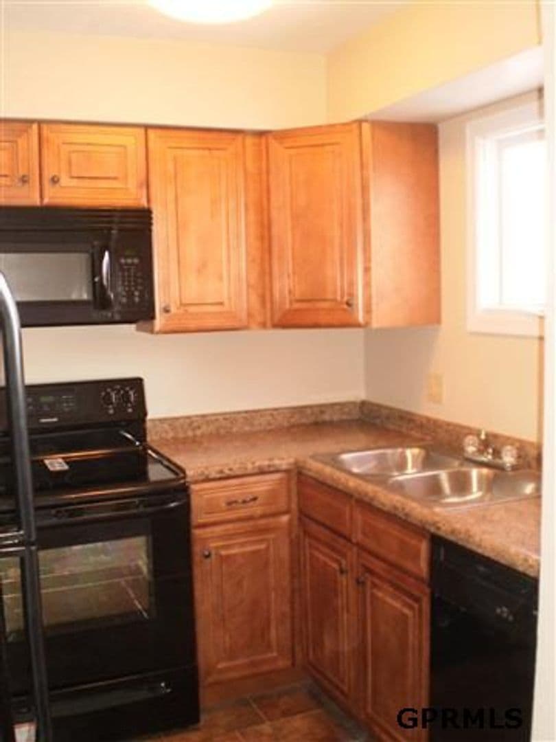 Sunset Hills Townhomes 7 of 10