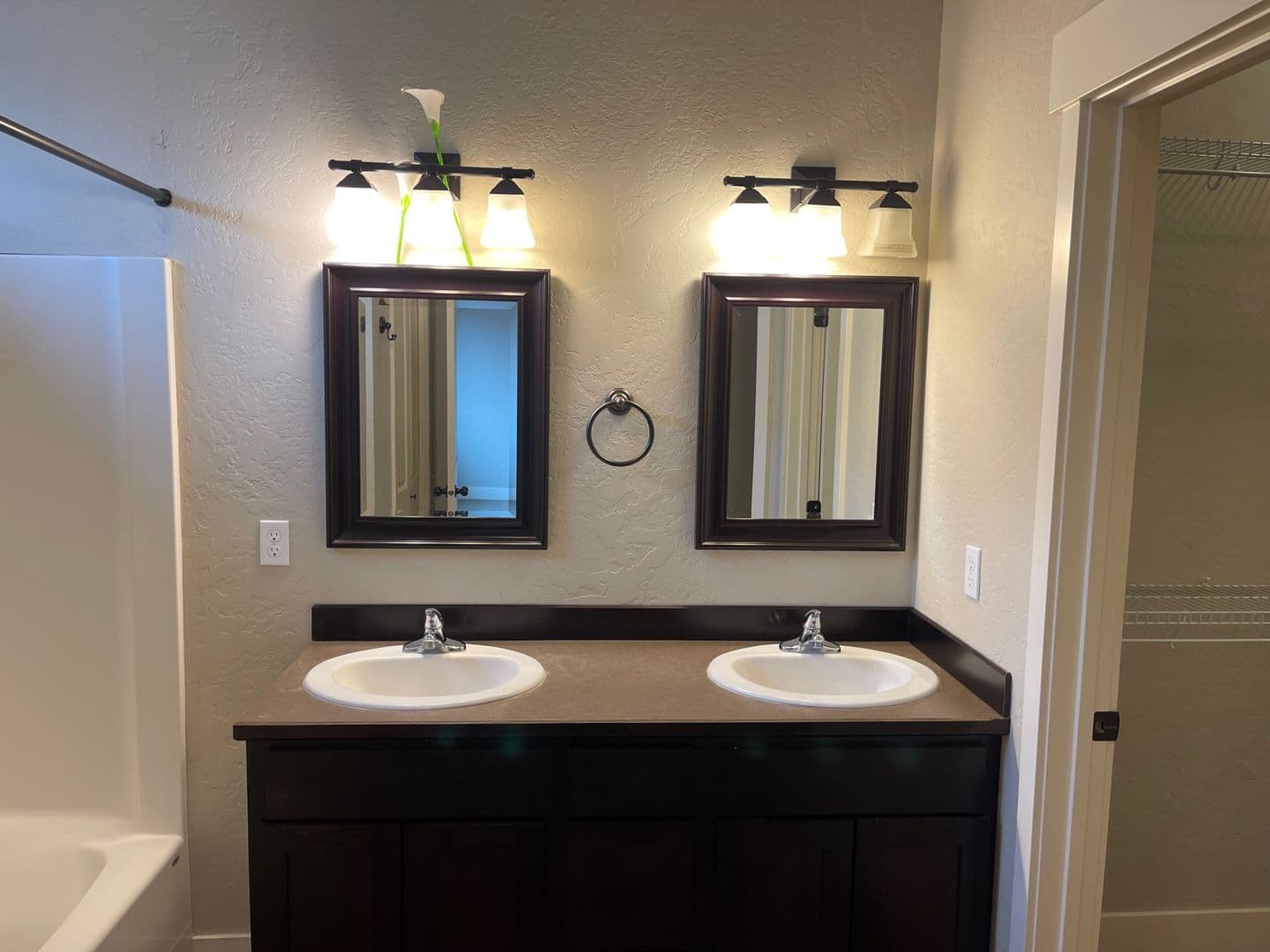 Townhomes Cheney LLC 3 of 14