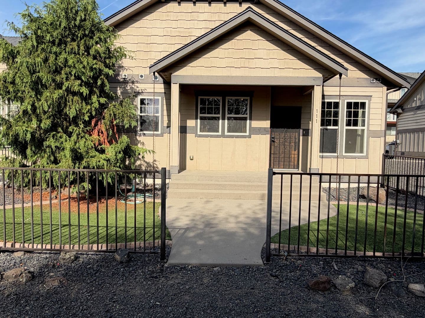 Townhomes Cheney LLC 1 of 25