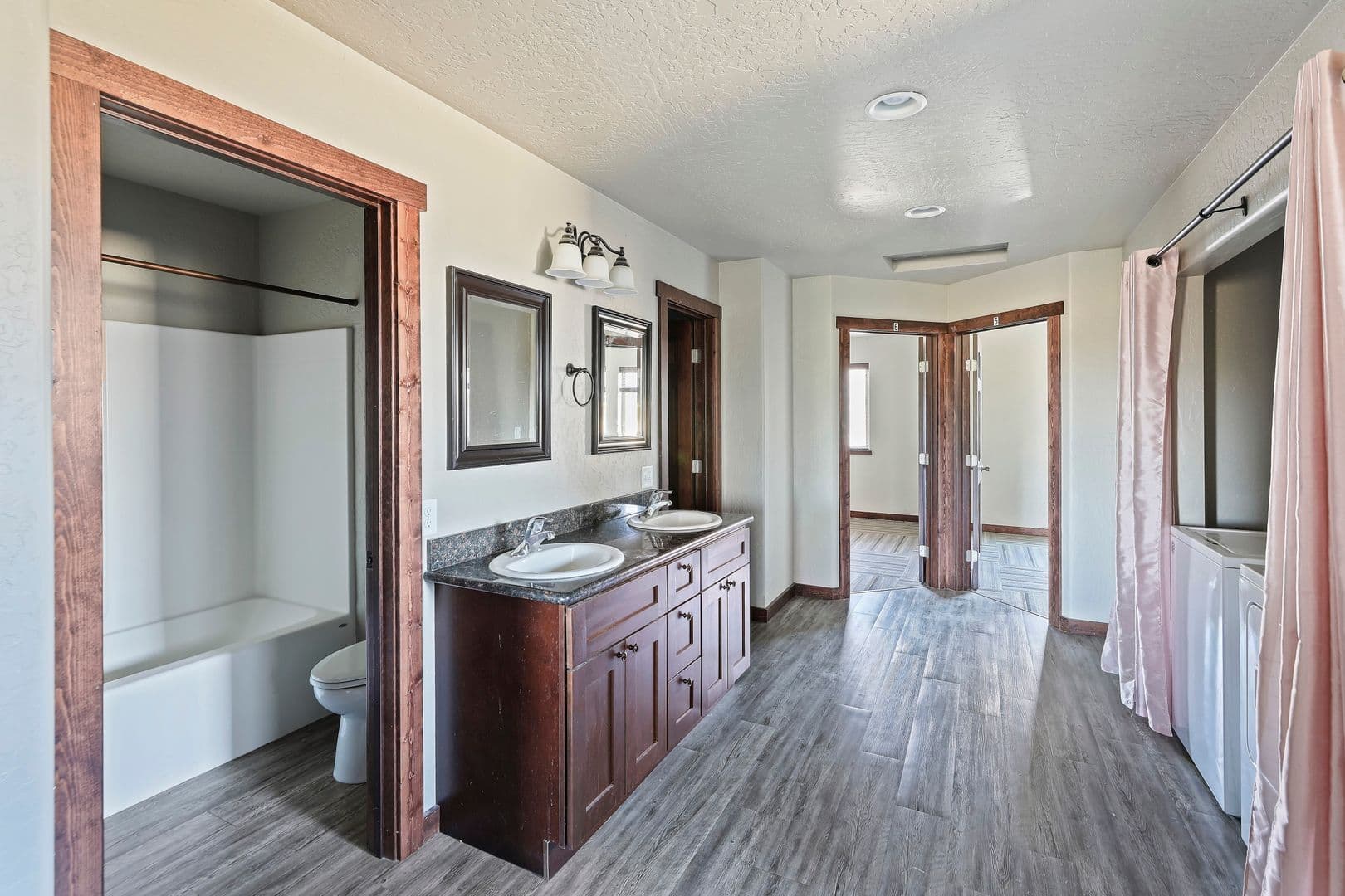 Townhomes Cheney LLC 10 of 21