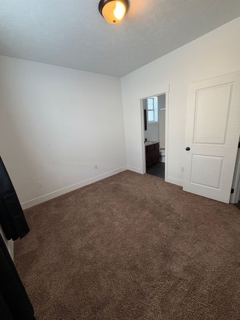 Townhomes Cheney LLC 18 of 25