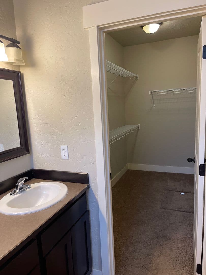 Townhomes Cheney LLC 4 of 14
