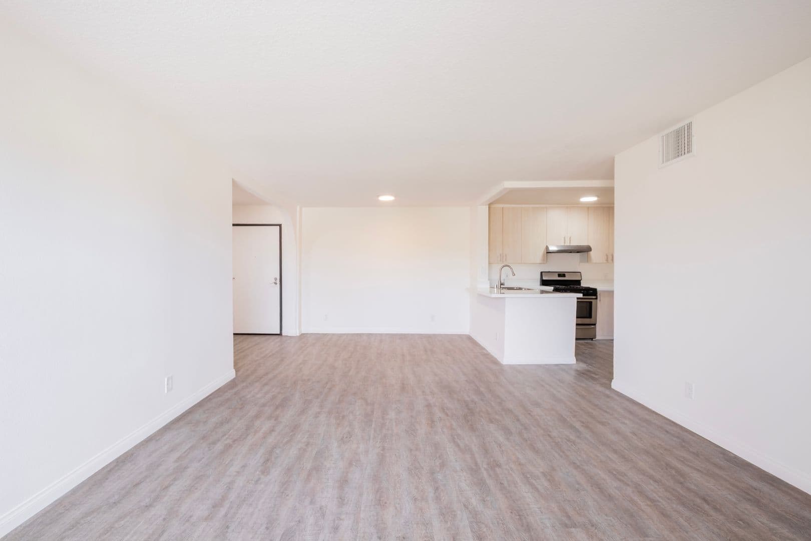 10020 Zelzah Avenue 12 of 15