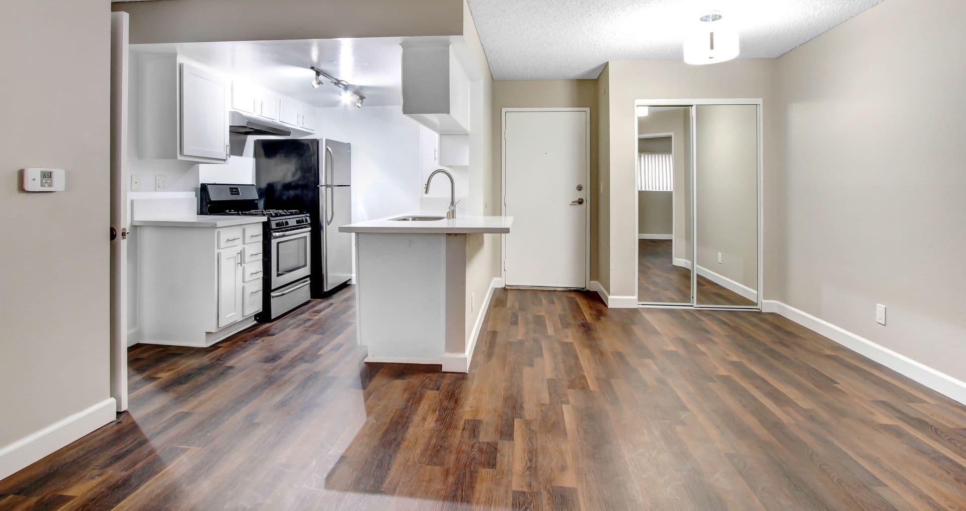 514 S Catalina Street - Tremont Apartments 4 of 10