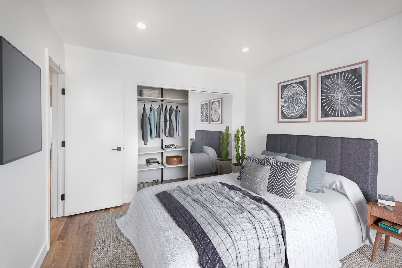 1563 Gordon Street 1 of 17