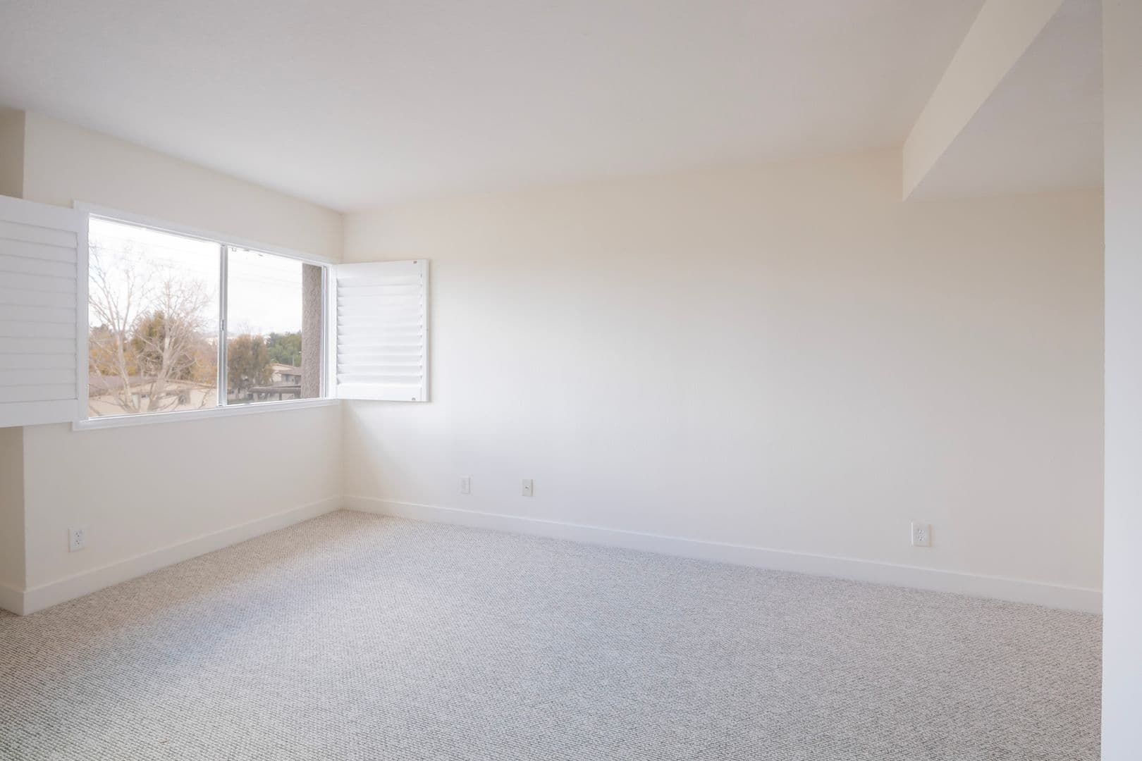 10020 Zelzah Avenue 16 of 18