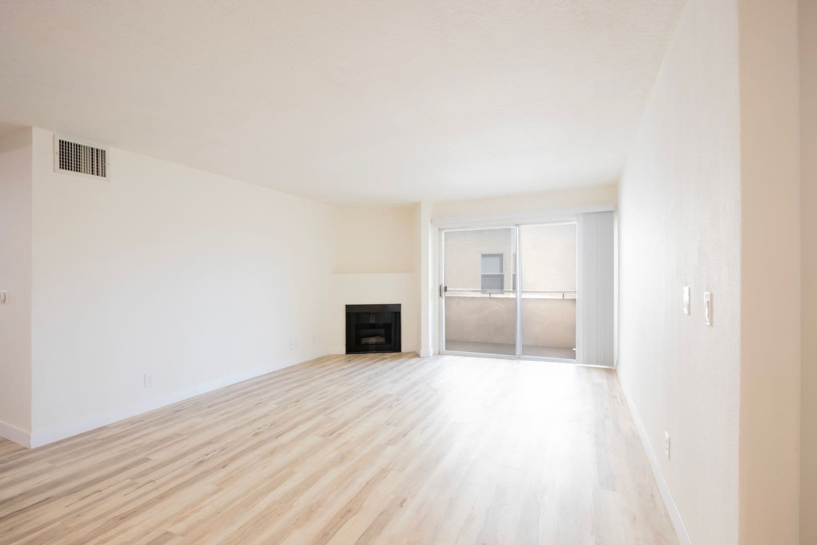 10020 Zelzah Avenue 15 of 15