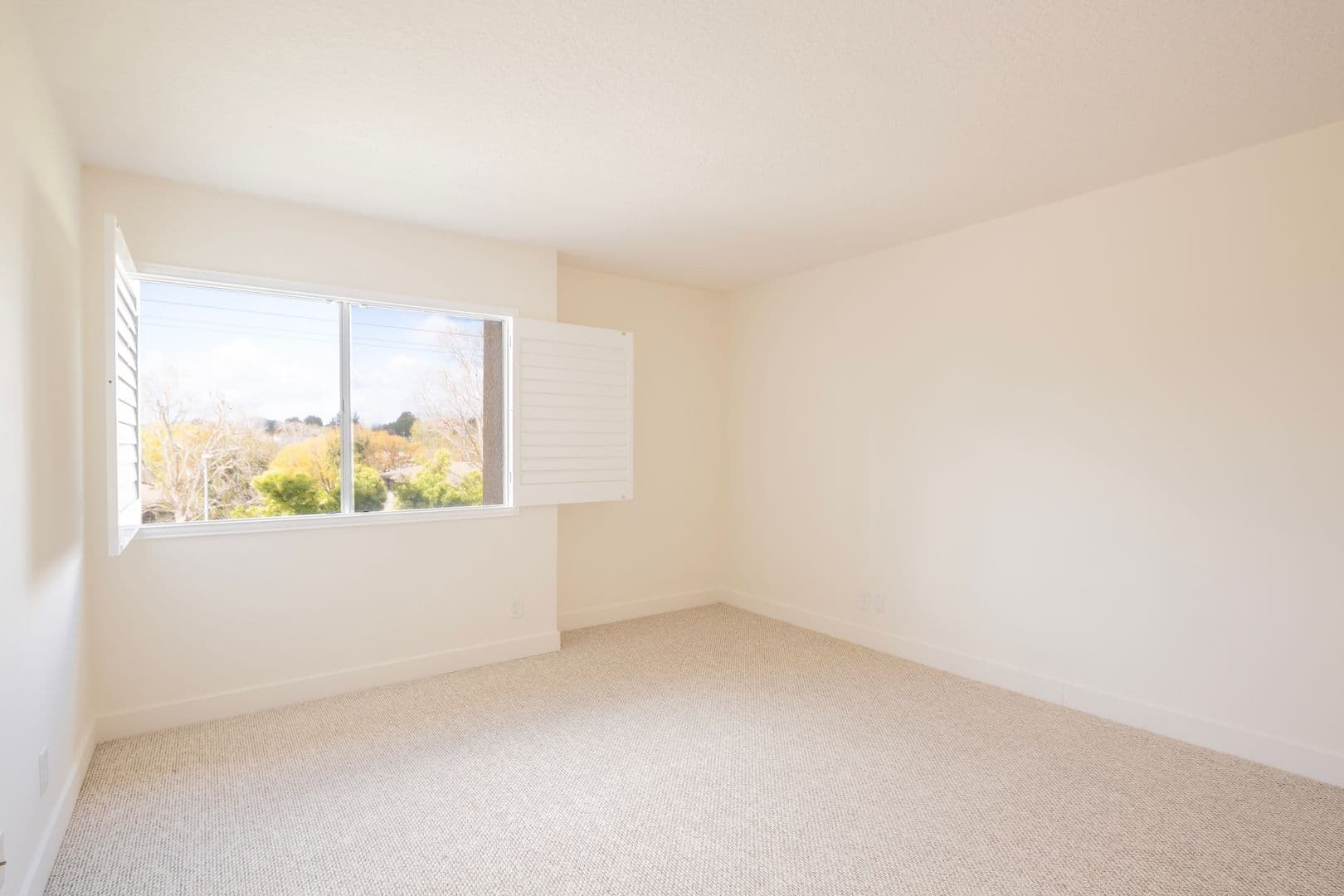 10020 Zelzah Avenue 10 of 13