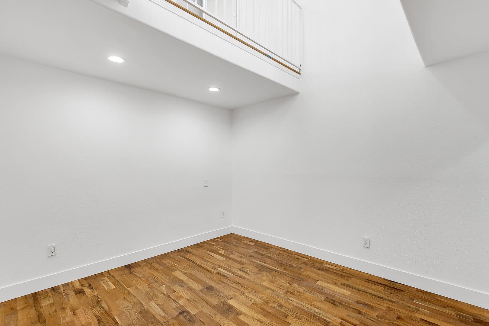 1827 Wilcox Ave 14 of 16