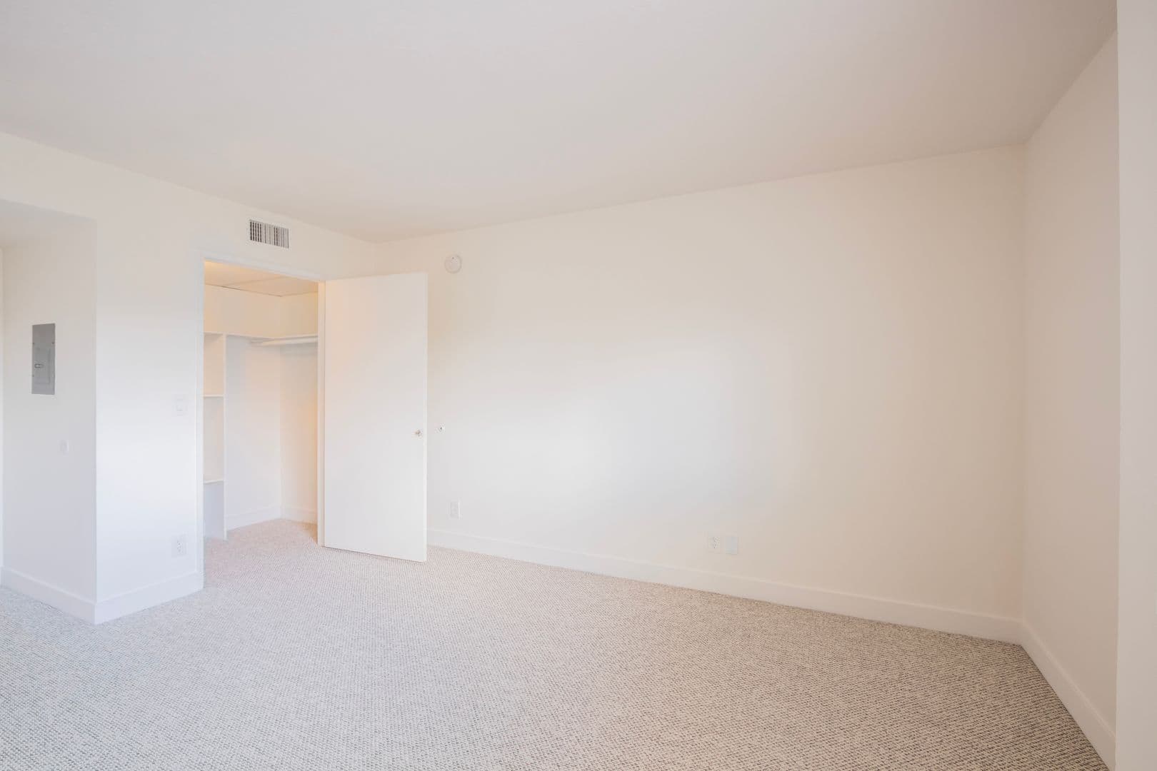 10020 Zelzah Avenue 12 of 18