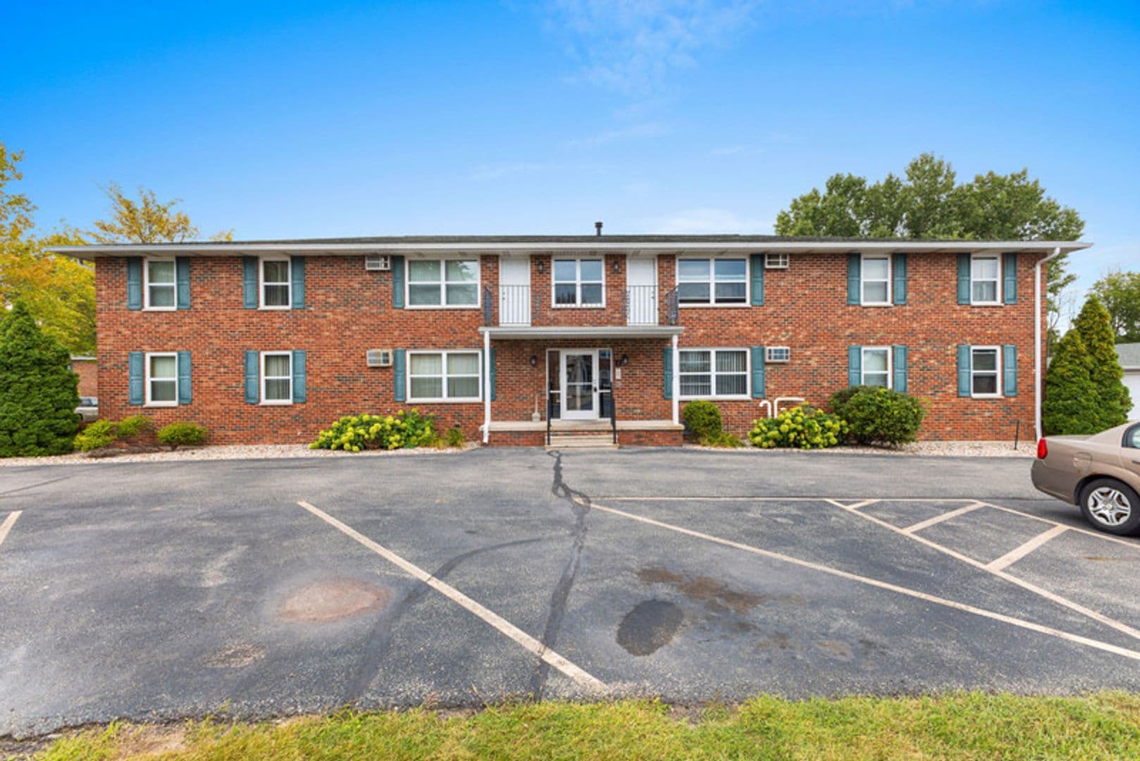 Roland Lane Apartments 36 of 54