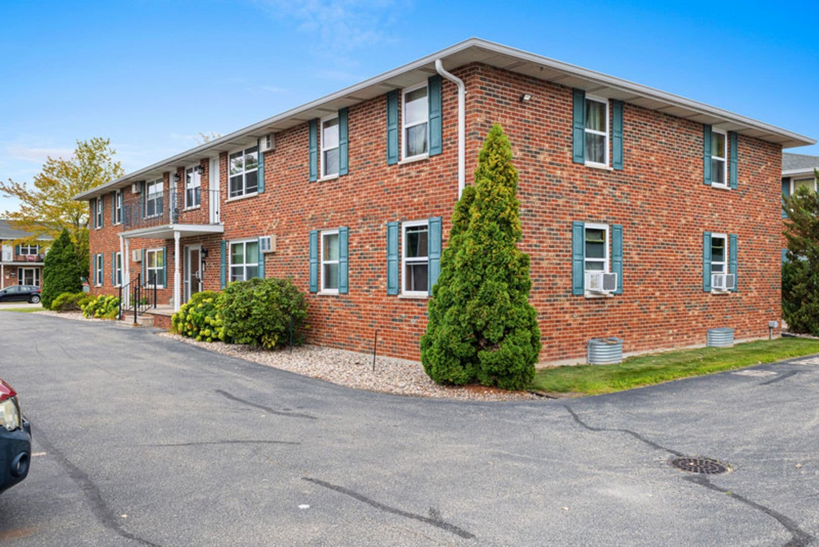 Roland Lane Apartments 37 of 54