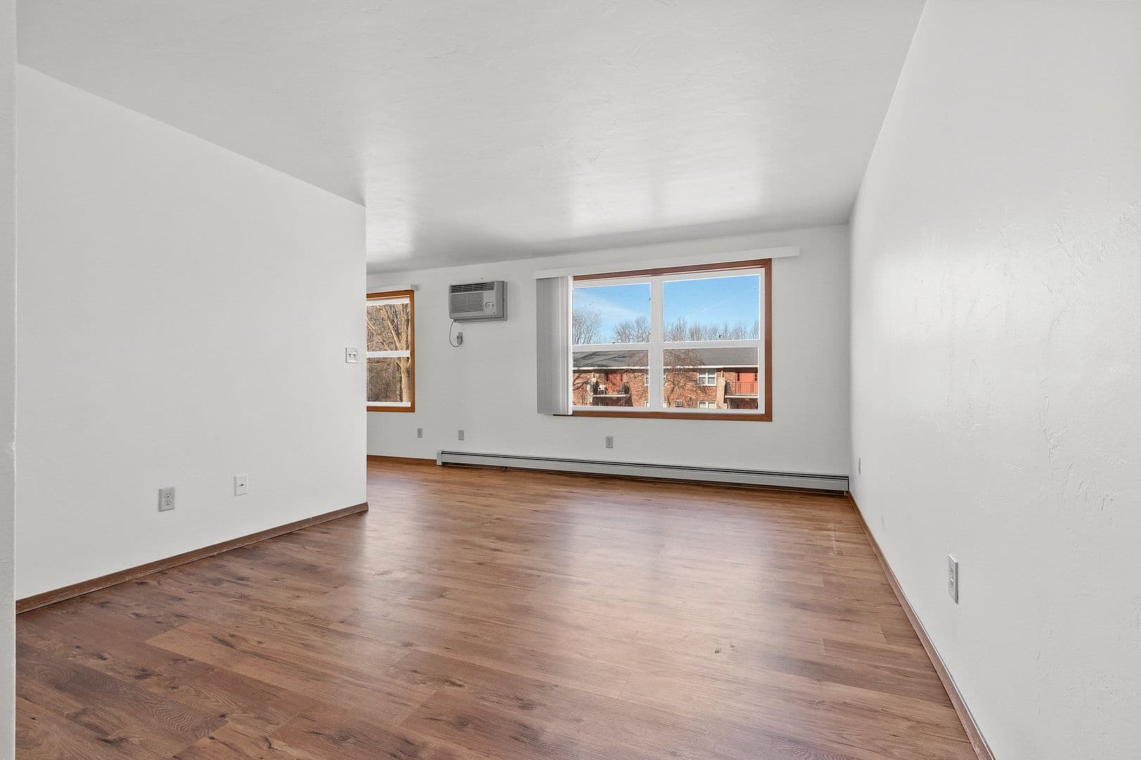Roland Lane Apartments 24 of 54