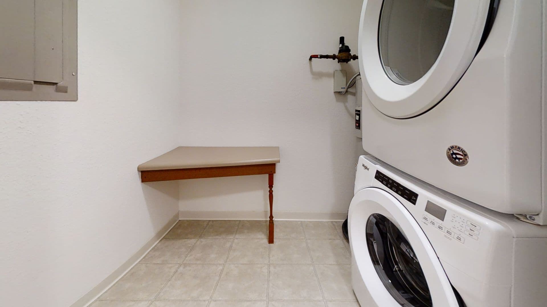 RENOVATED Condo Style Lower 2 Bedroom 2 Bathroom Apartment 8 of 12