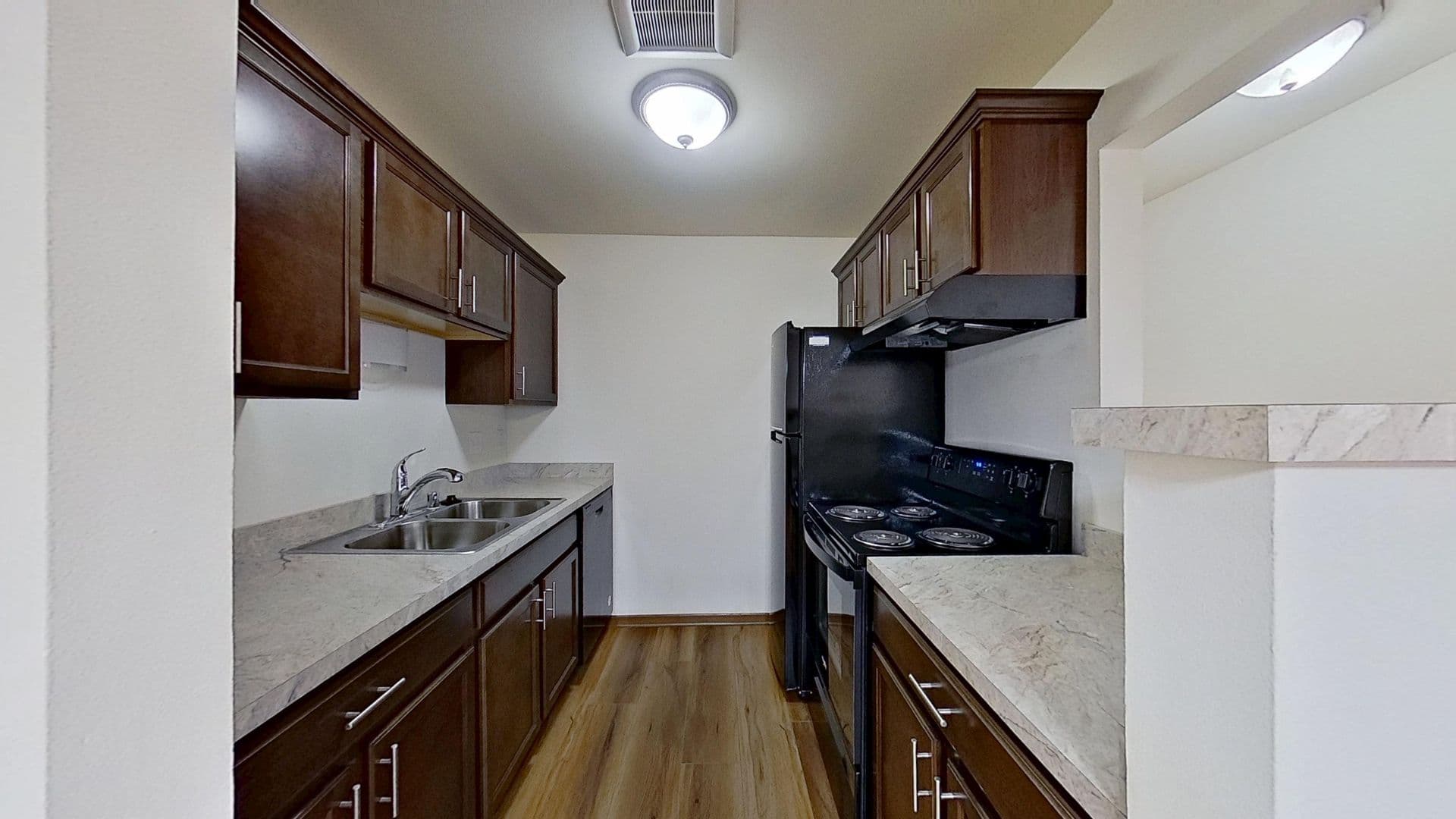 RENT SPECIAL - Renovated Upper 2 Bedroom 1.5 Bathroom Apartment 7 of 19