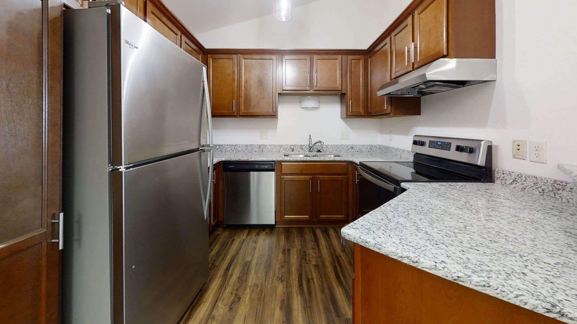 RENOVATED Condo Style Lower 2 Bedroom 2 Bathroom Apartment 3 of 12