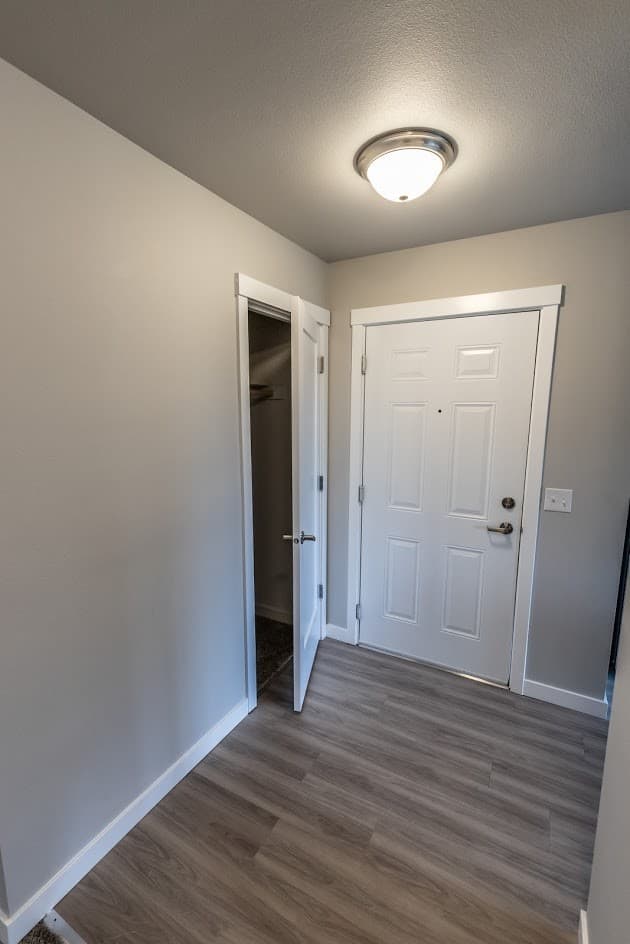 EVA Evergreen Valley Apartments 2 of 17