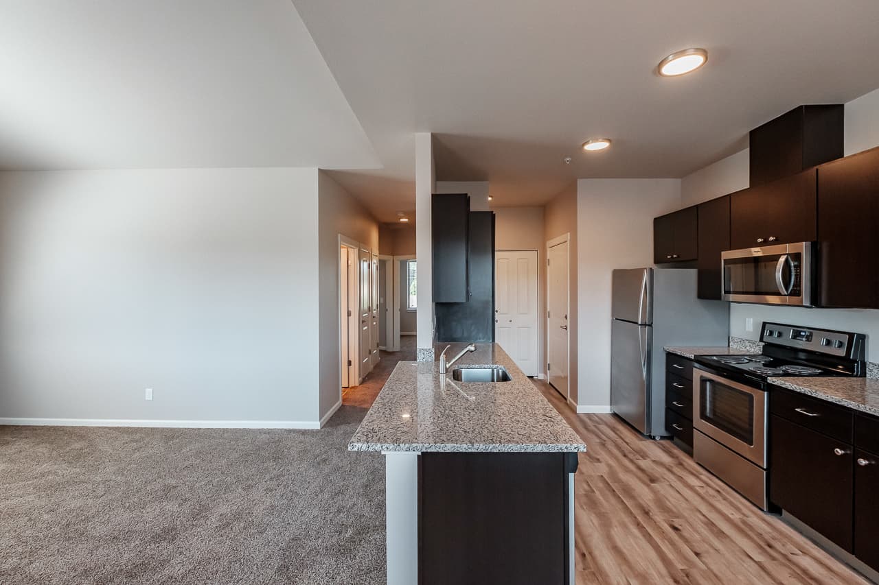 HHA- Hickory Hollow Apartments 11 of 18