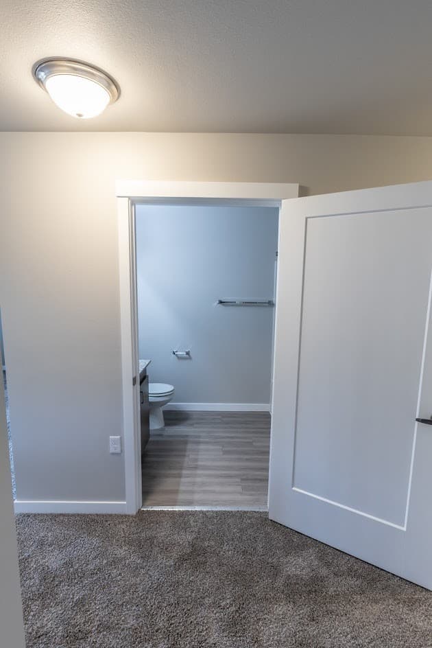 EVA Evergreen Valley Apartments 10 of 18