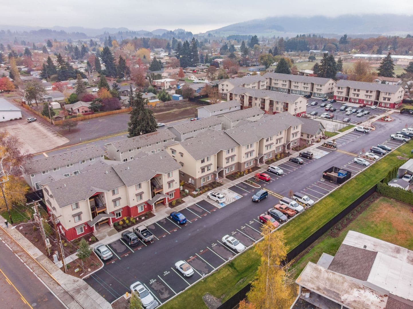 APA Aspen Place Apartments 1 of 18