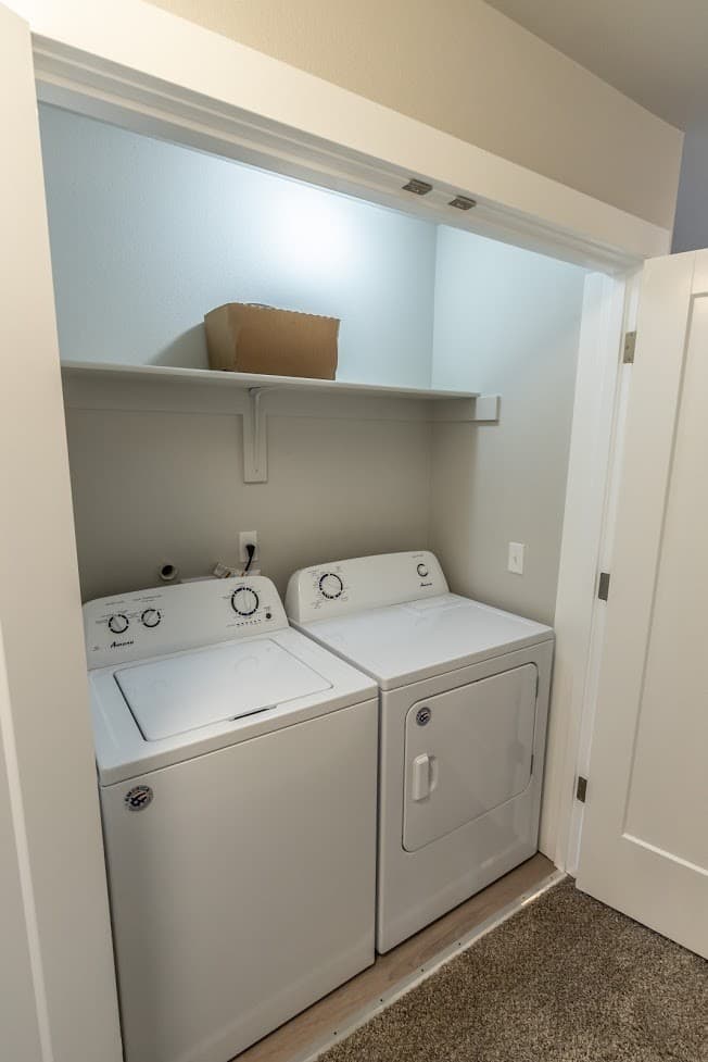 EVA Evergreen Valley Apartments 15 of 17