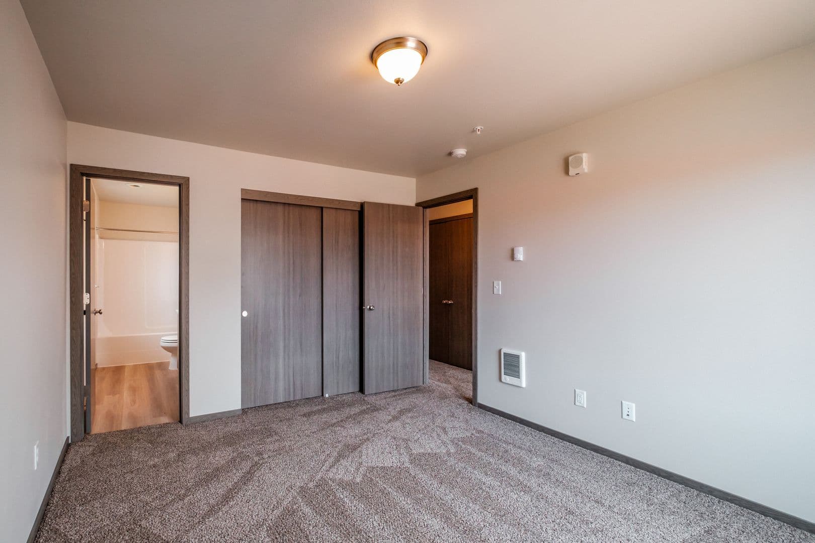 4 Corners Apartments -4CA 20 of 22
