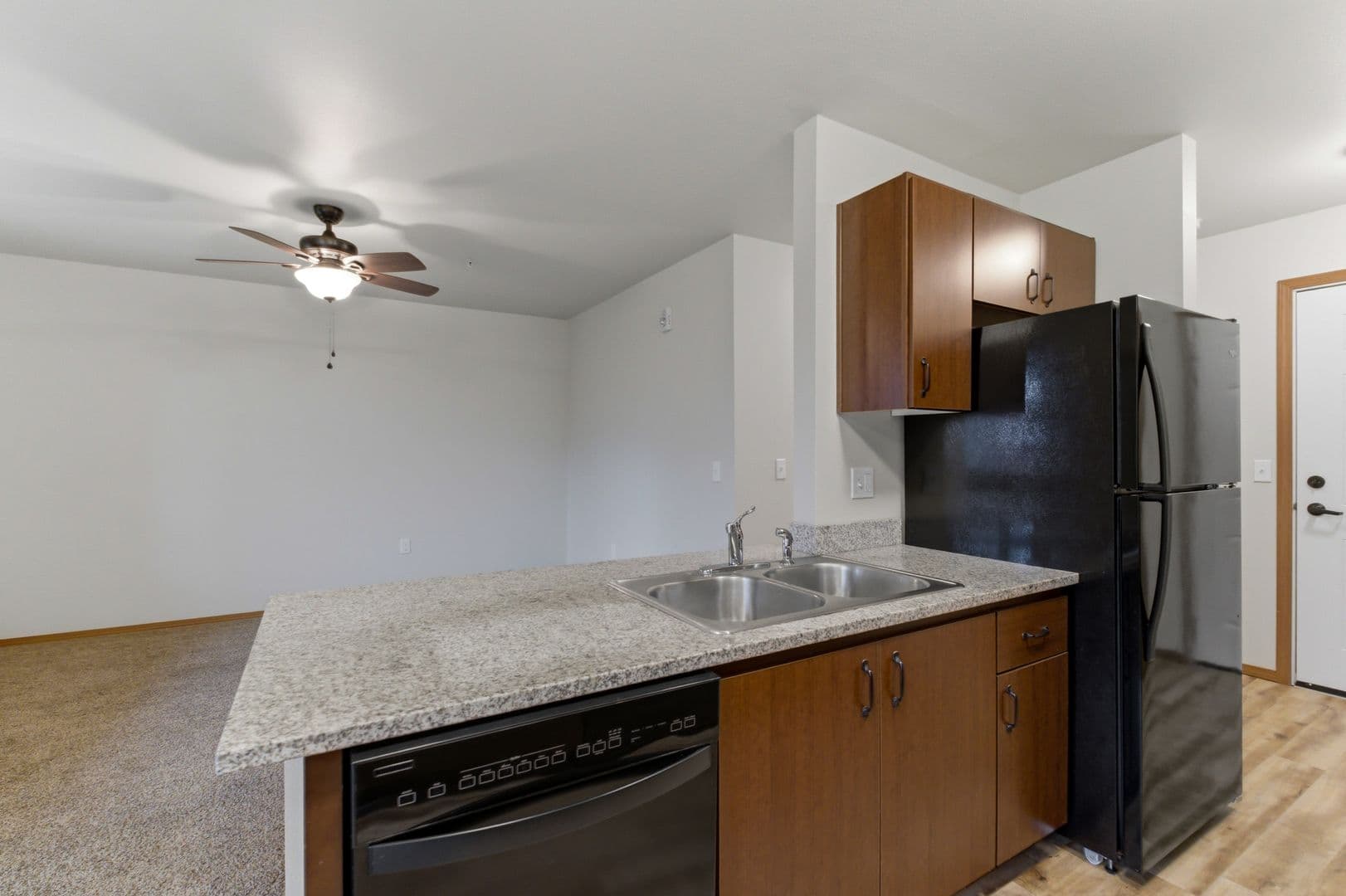 OSA - Oak Springs Apartments 6 of 37