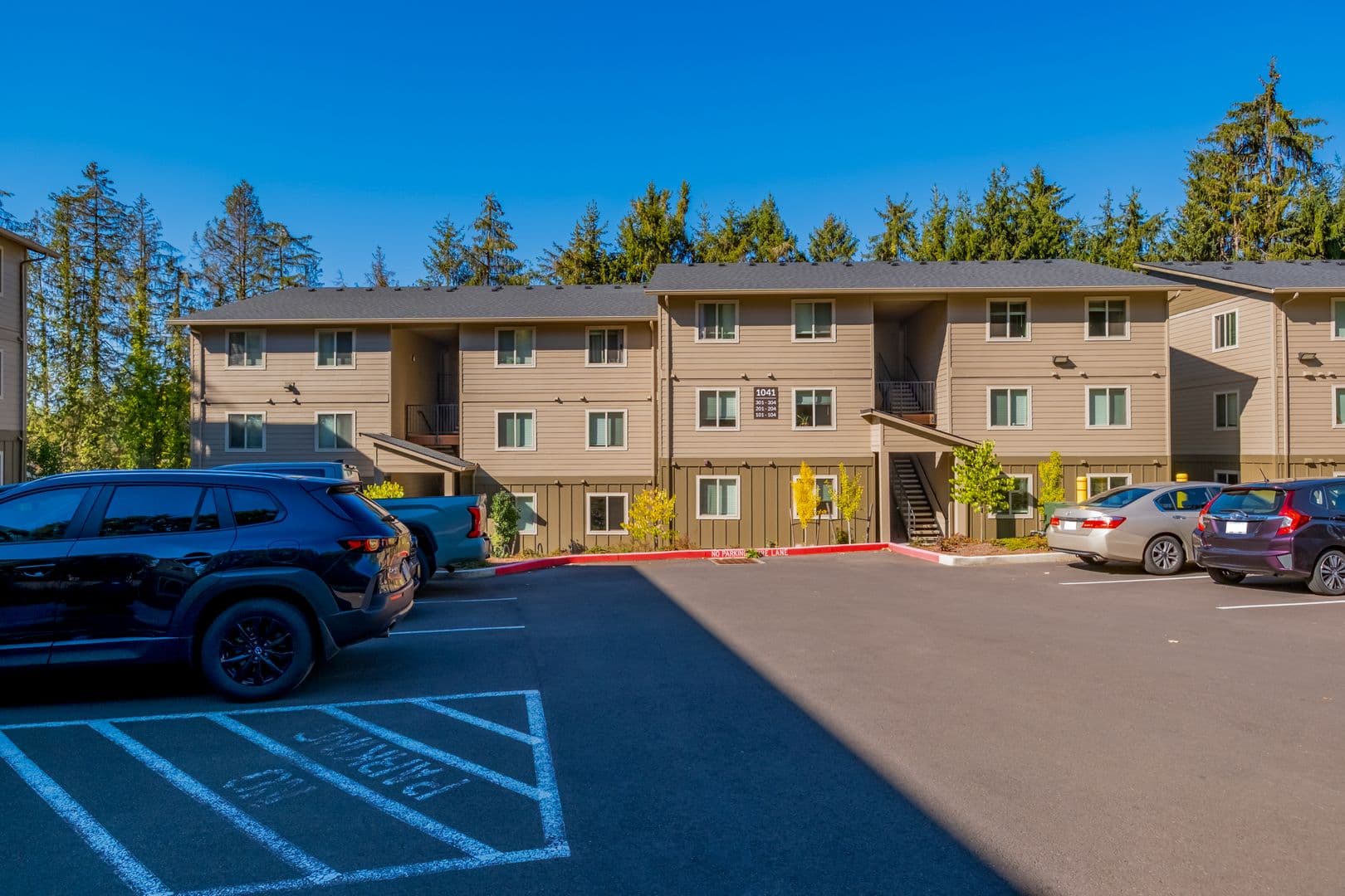 HHS - Harmona Heights Apartments 8 of 28