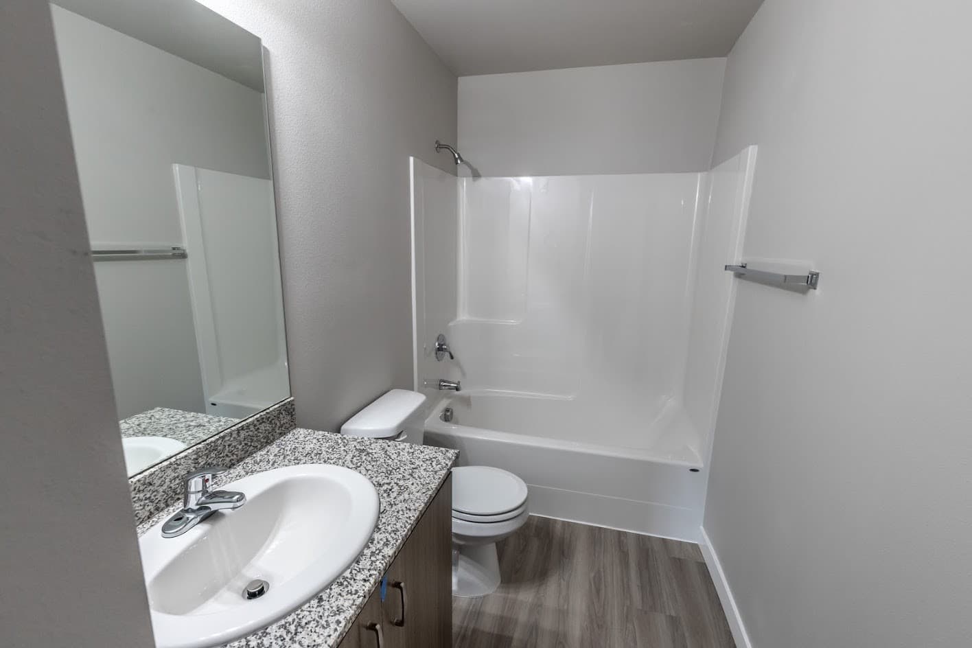 EVA Evergreen Valley Apartments 13 of 17