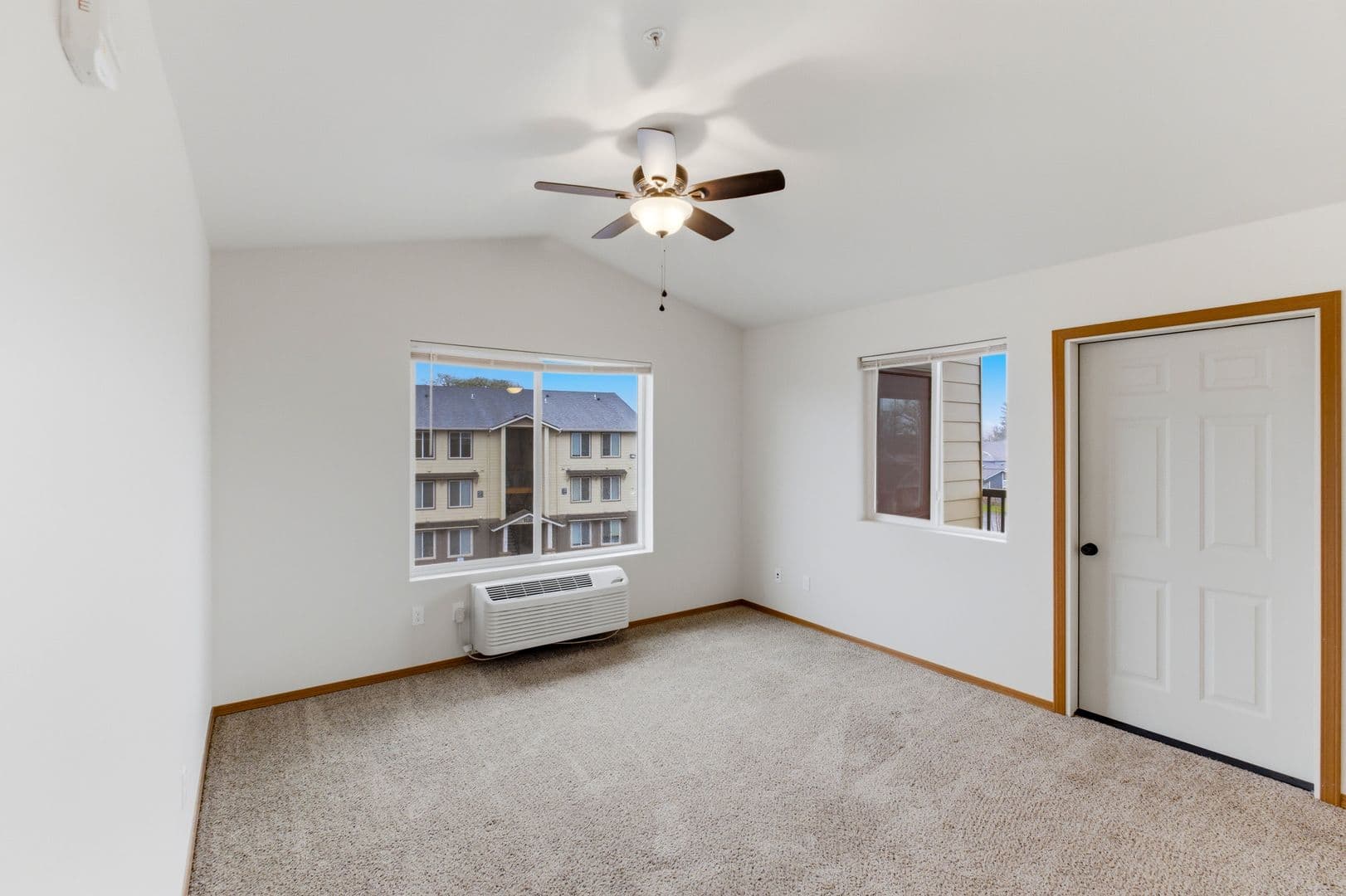 OSA - Oak Springs Apartments 13 of 40