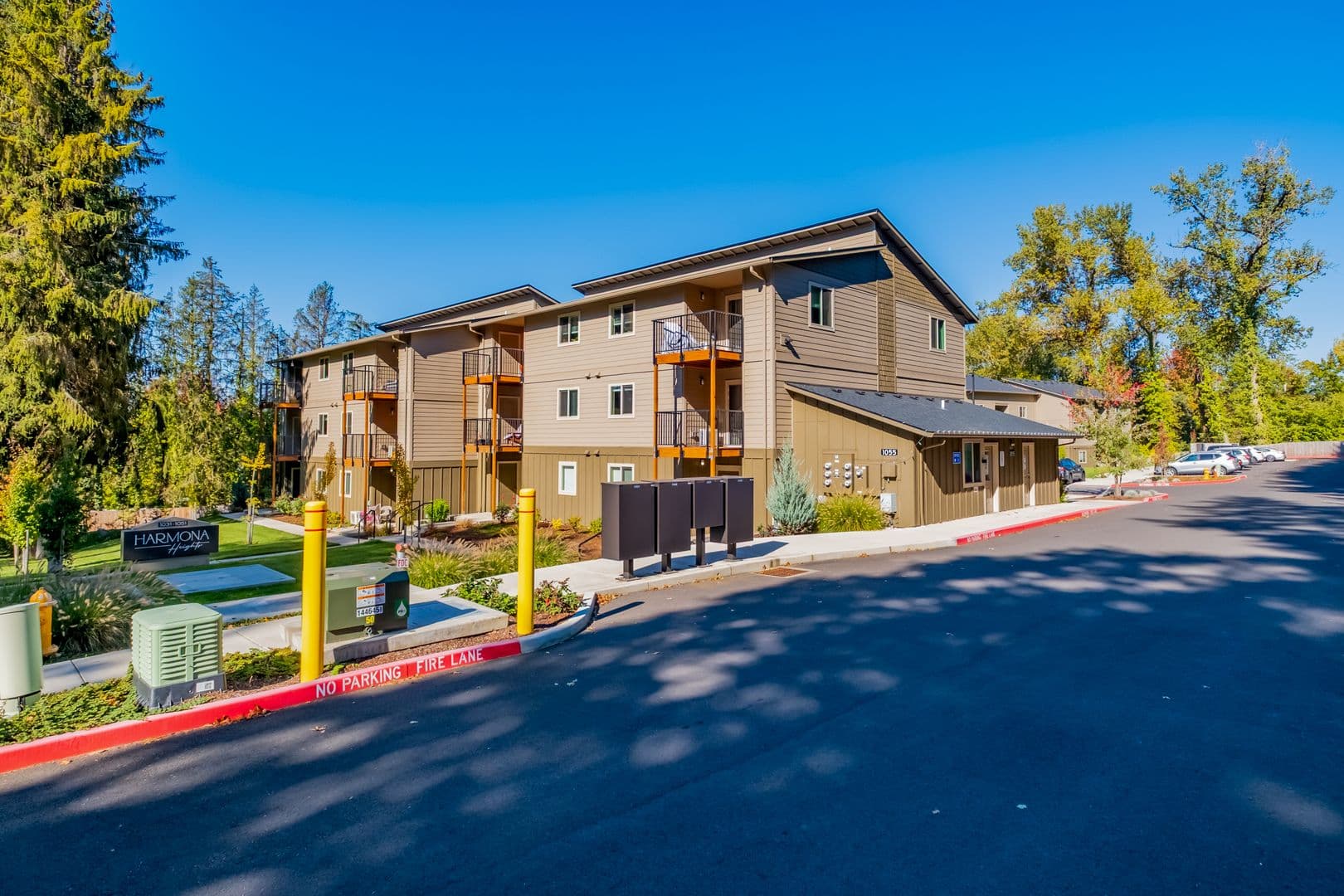 HHS - Harmona Heights Apartments 6 of 28