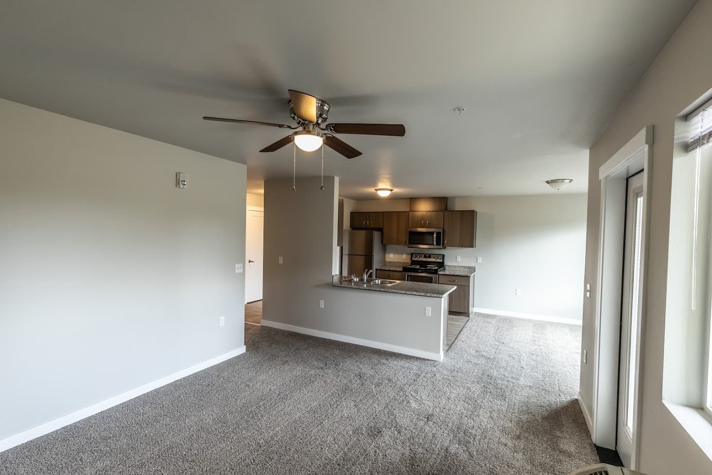 EVA Evergreen Valley Apartments 7 of 17