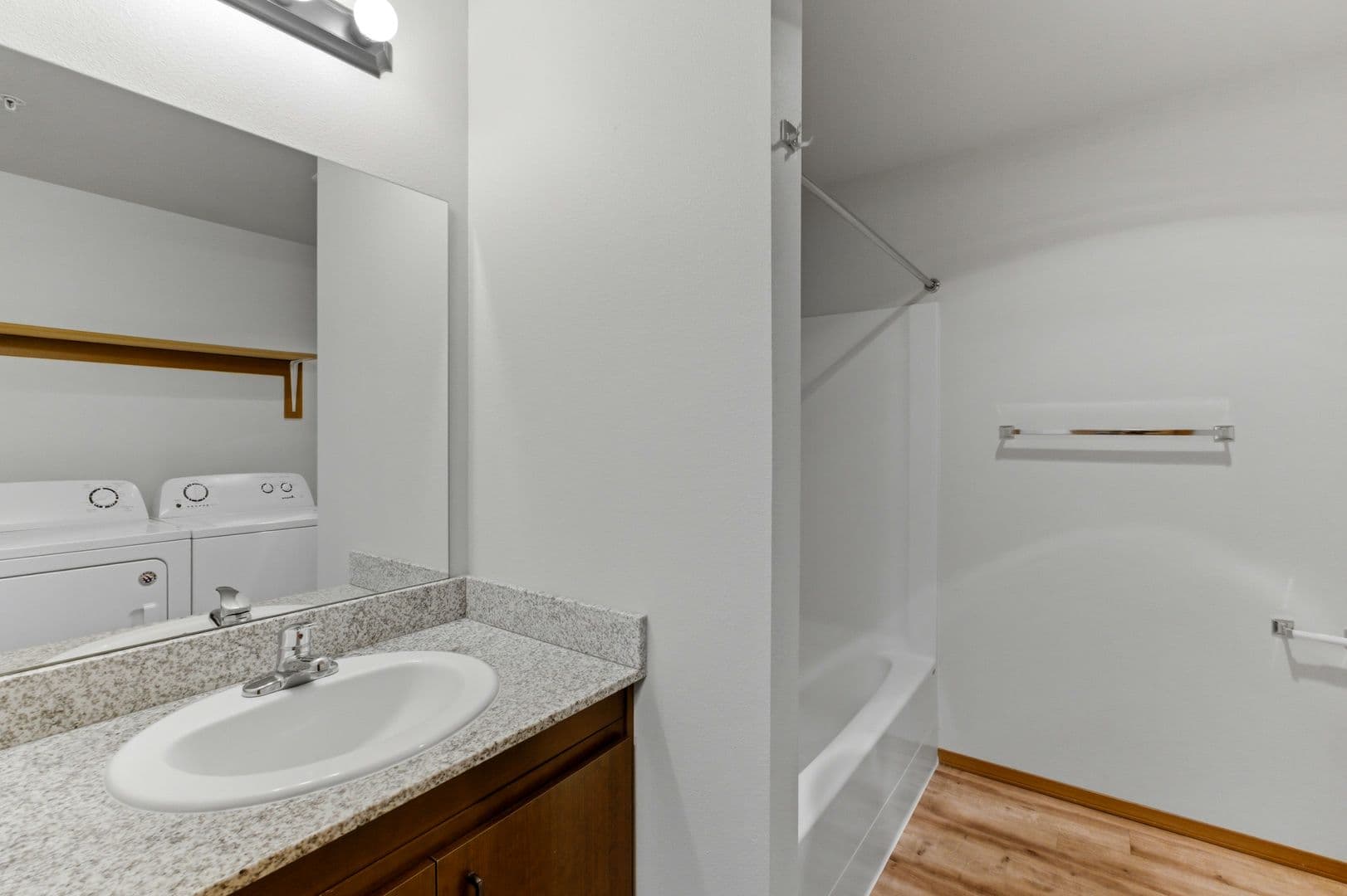 OSA - Oak Springs Apartments 25 of 37