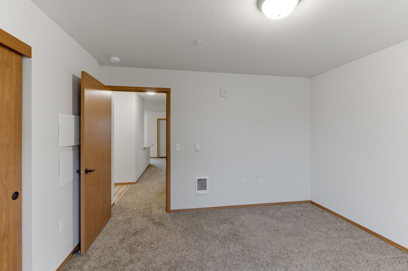 OSA - Oak Springs Apartments 20 of 37