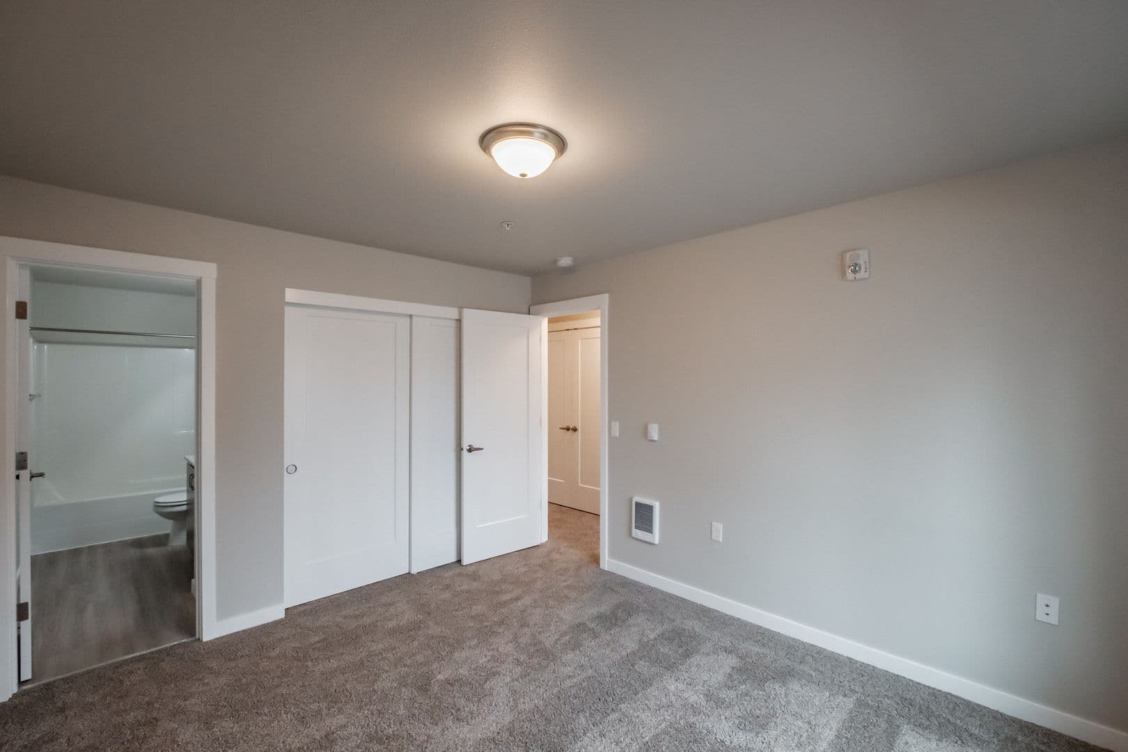 EVA Evergreen Valley Apartments 10 of 17