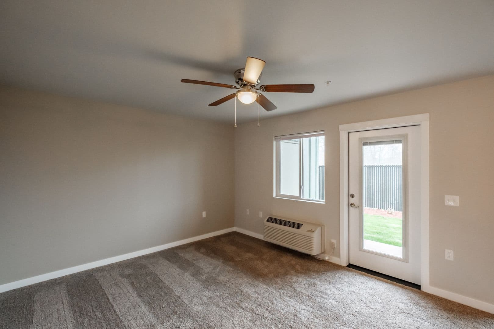 EVA Evergreen Valley Apartments 4 of 17