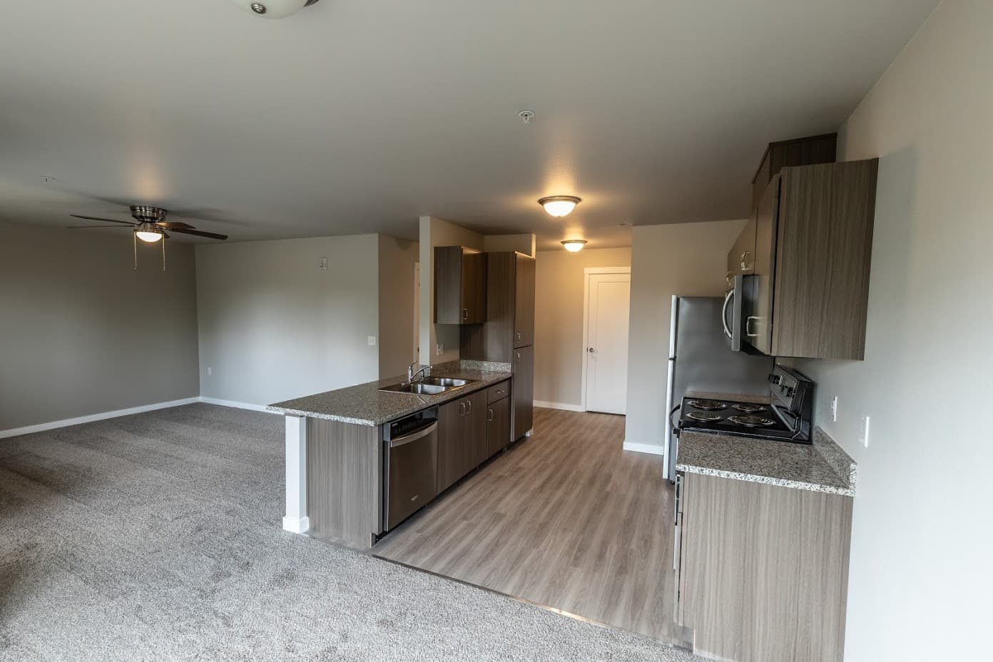 EVA Evergreen Valley Apartments 5 of 18