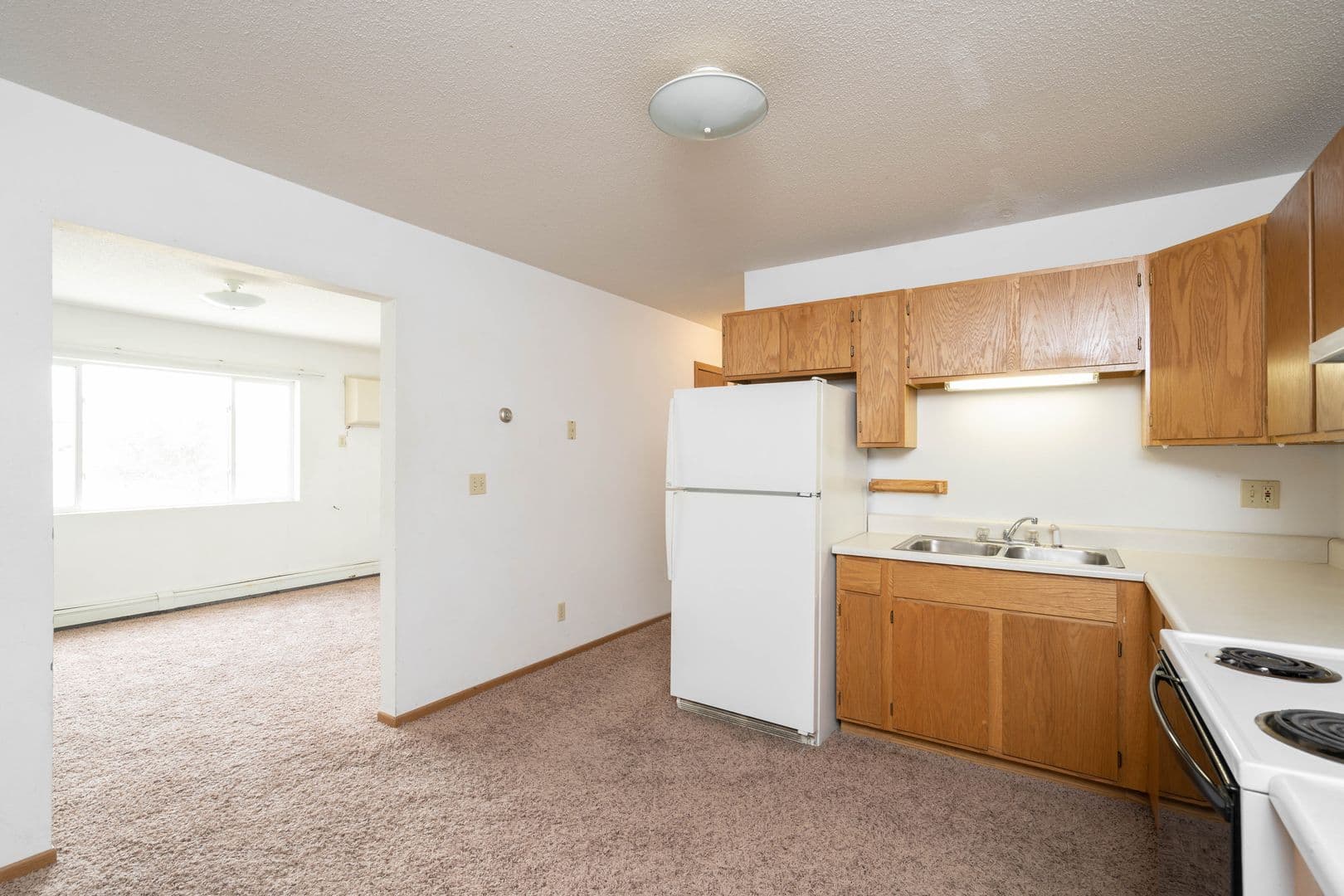 Wild Grove Apartments-Towers 2 4 of 8