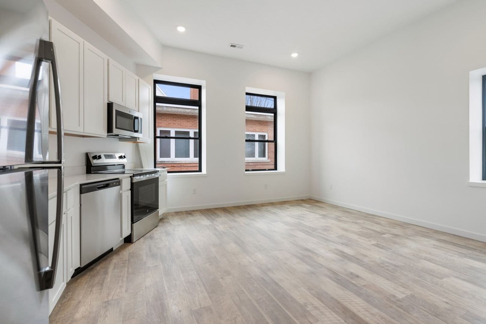 Reinbeck Apartments 1 of 8