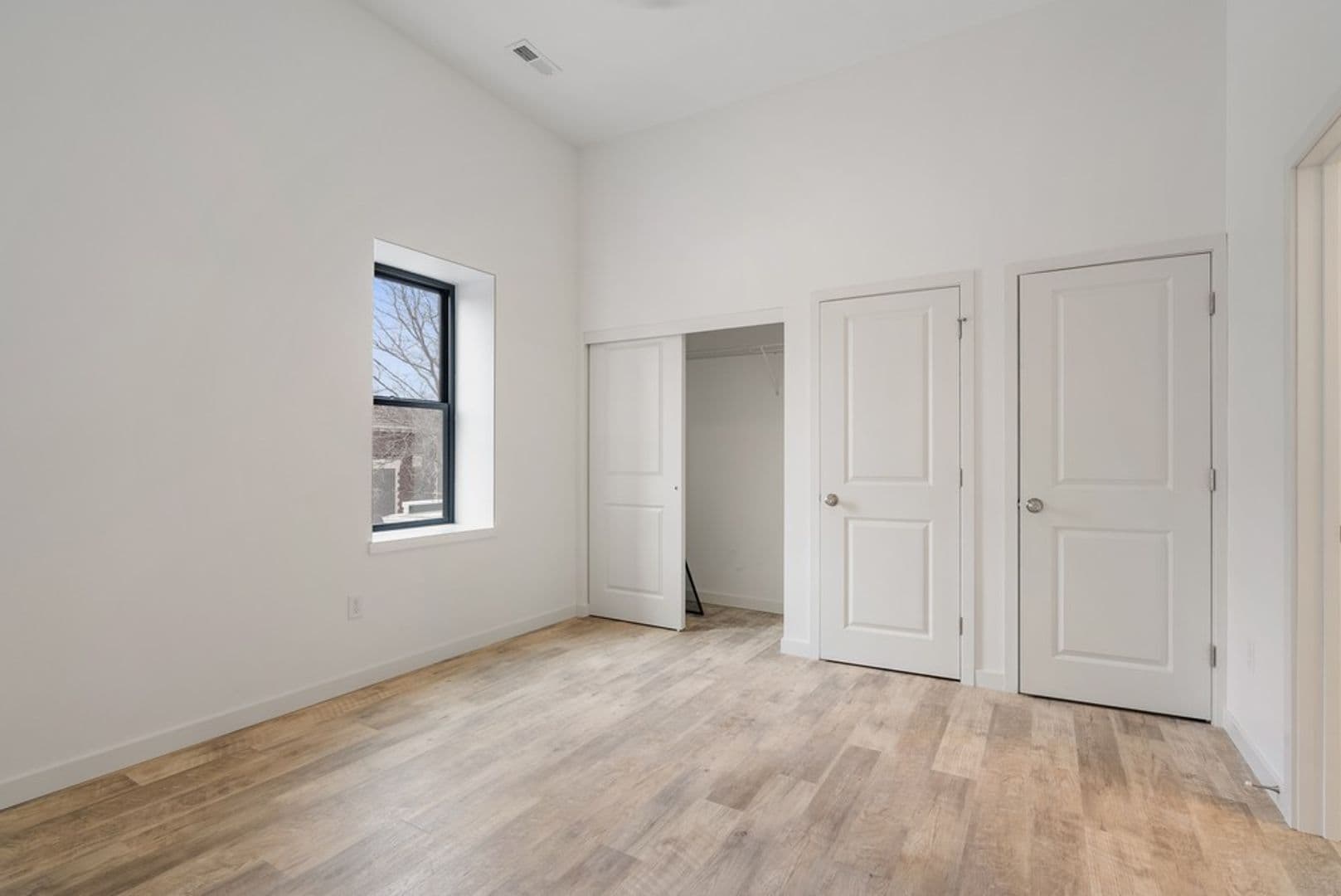 Reinbeck Apartments 6 of 8