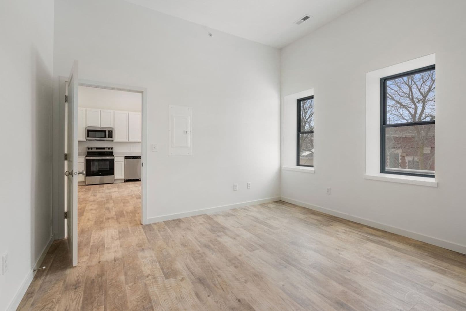 Reinbeck Apartments 4 of 10