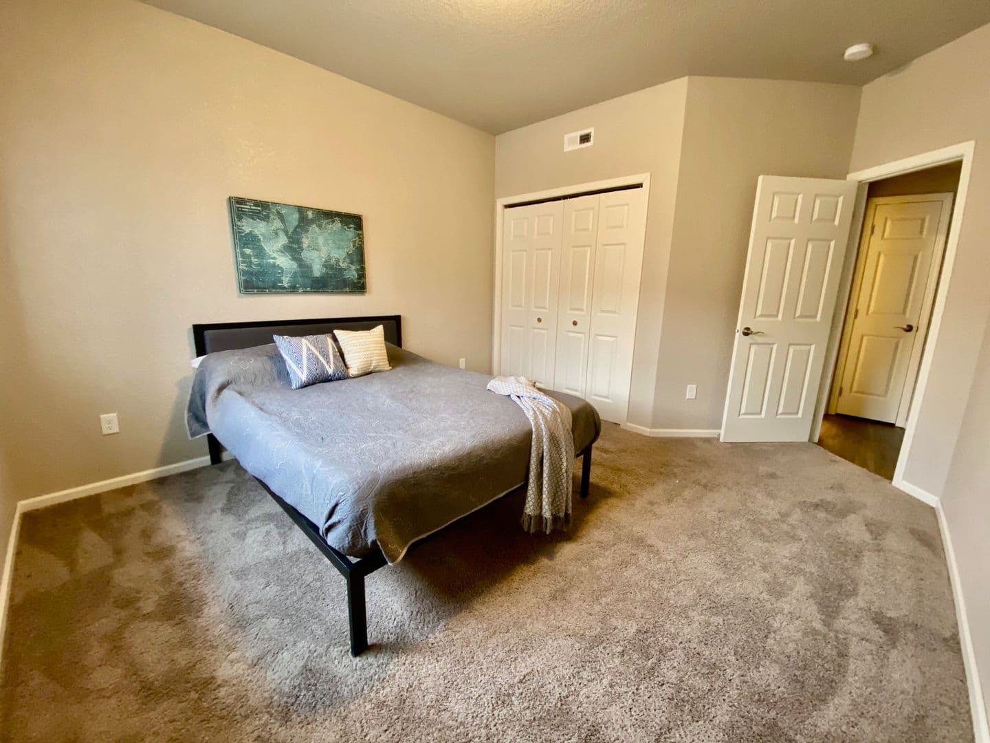 Legacy Condos: 2123 4th St SW 7 of 10