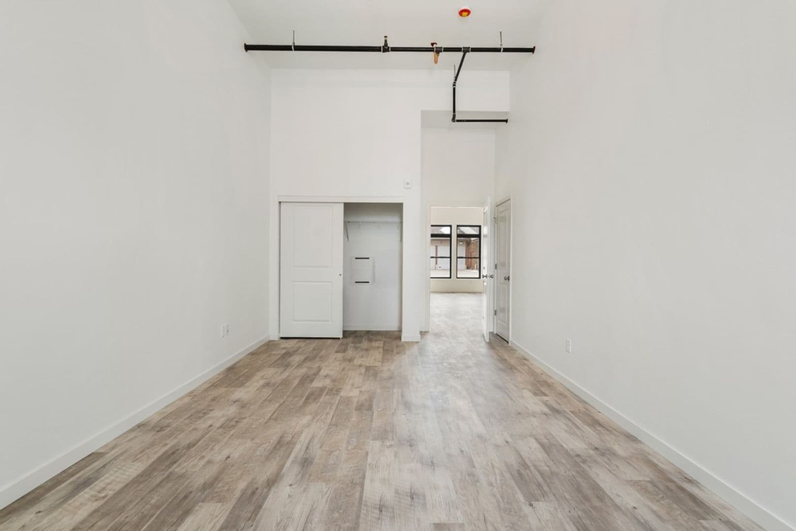Reinbeck Apartments 9 of 10