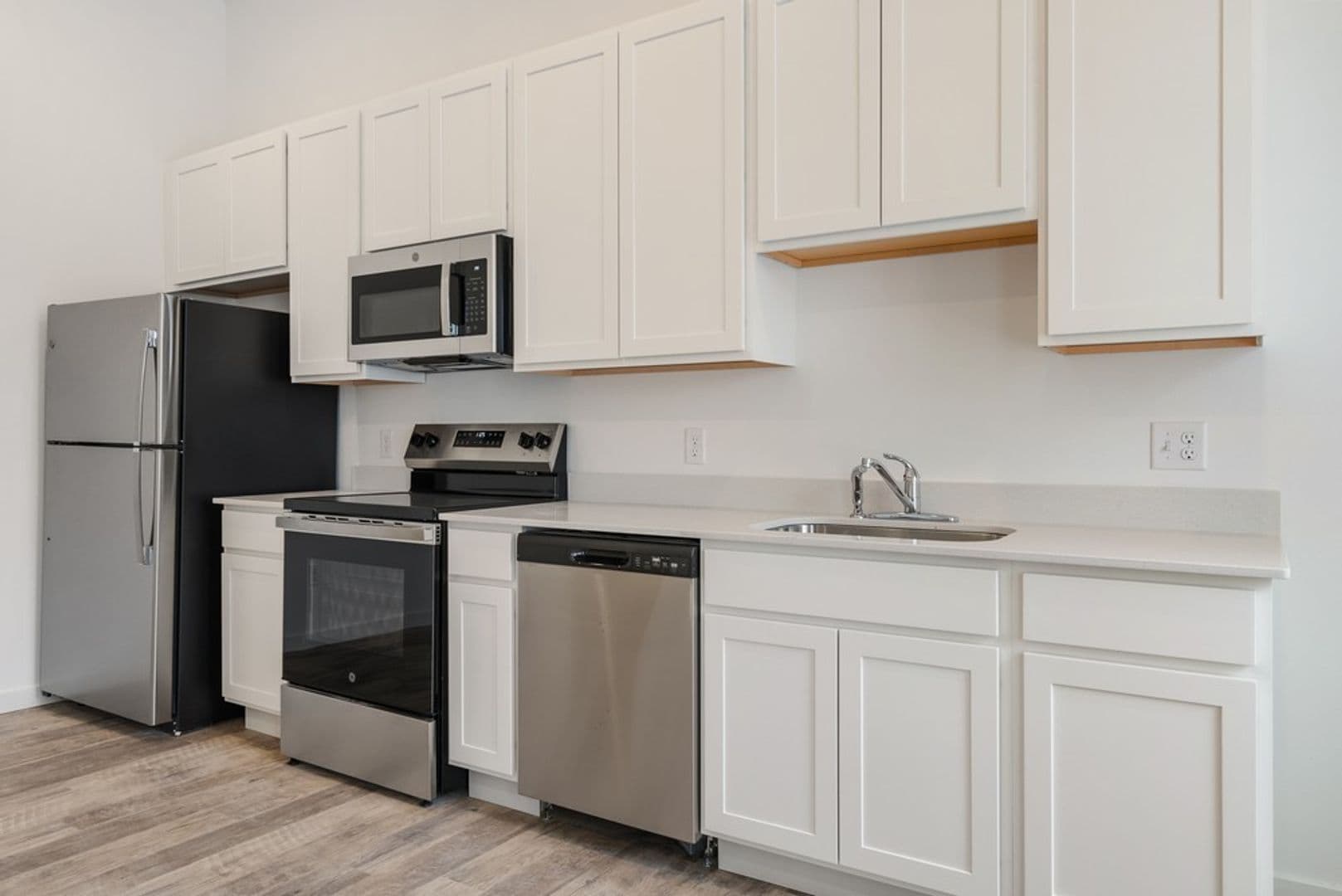 Reinbeck Apartments 3 of 10