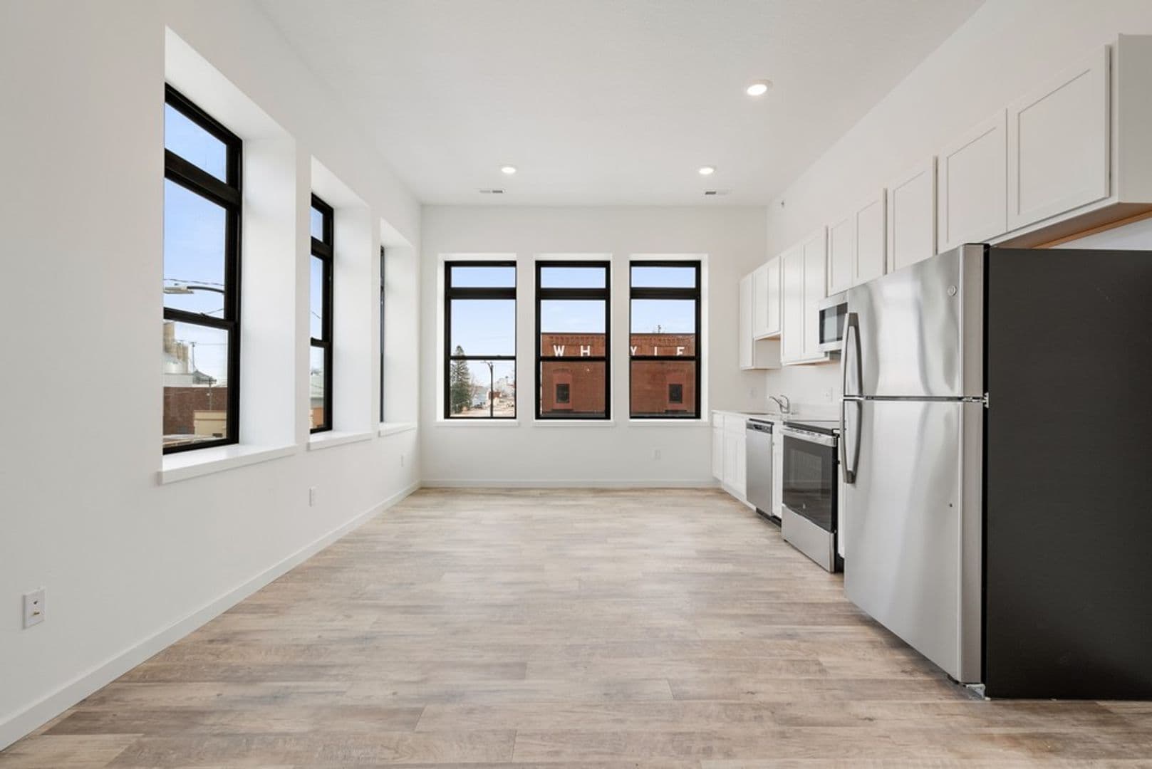 Reinbeck Apartments 3 of 8