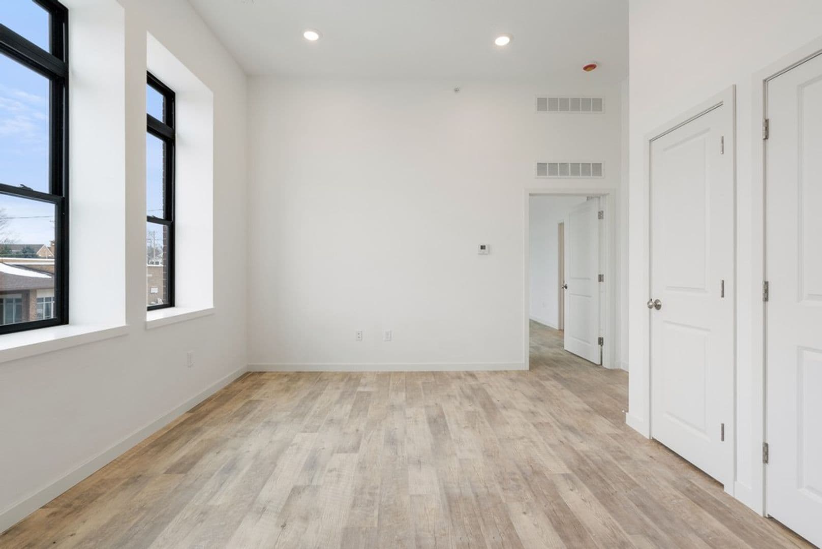 Reinbeck Apartments 4 of 9