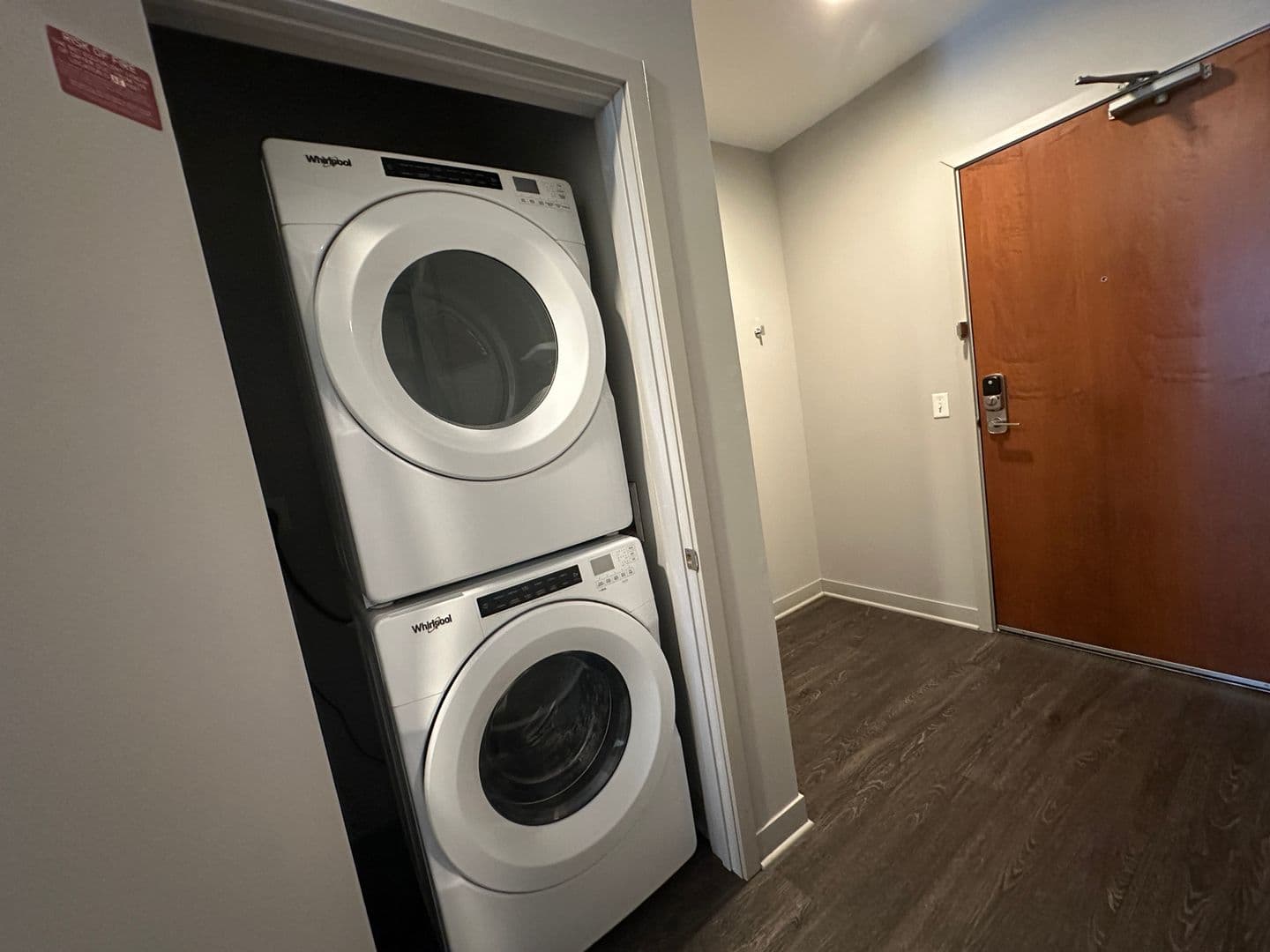 Luna Apartments 46 of 64