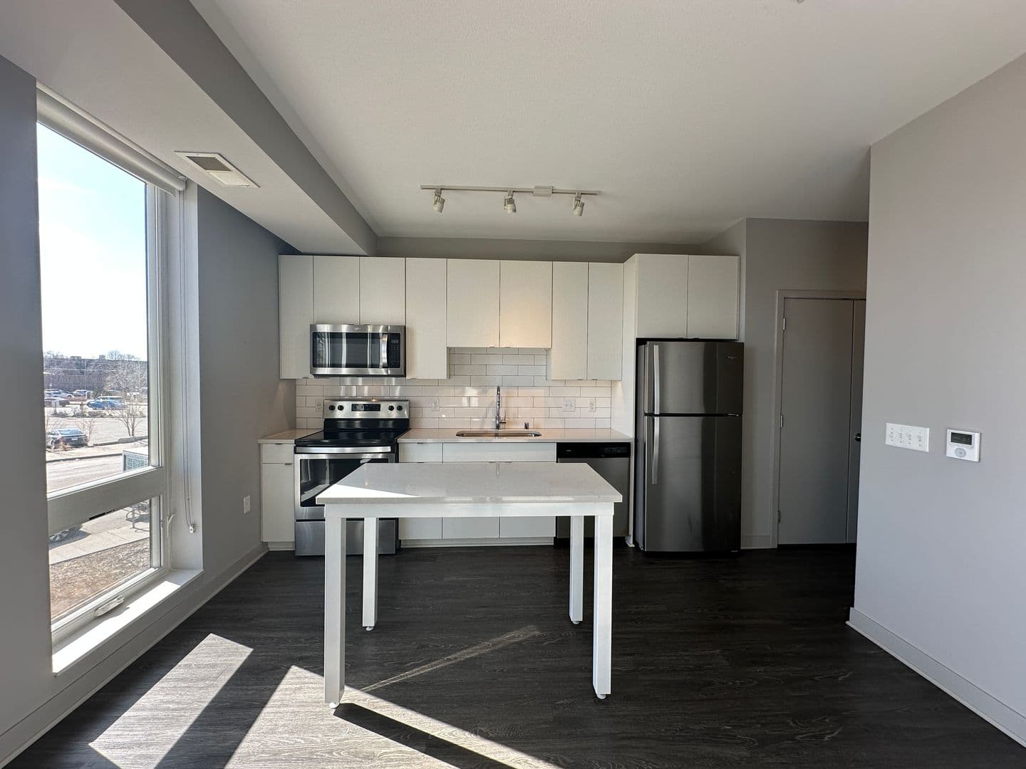 Luna Apartments 38 of 64