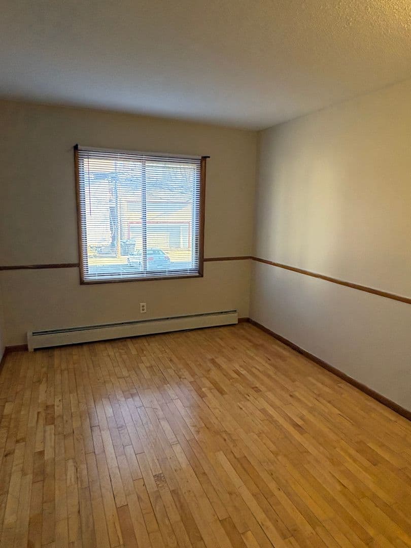2801 Girard Avenue South 6 of 9