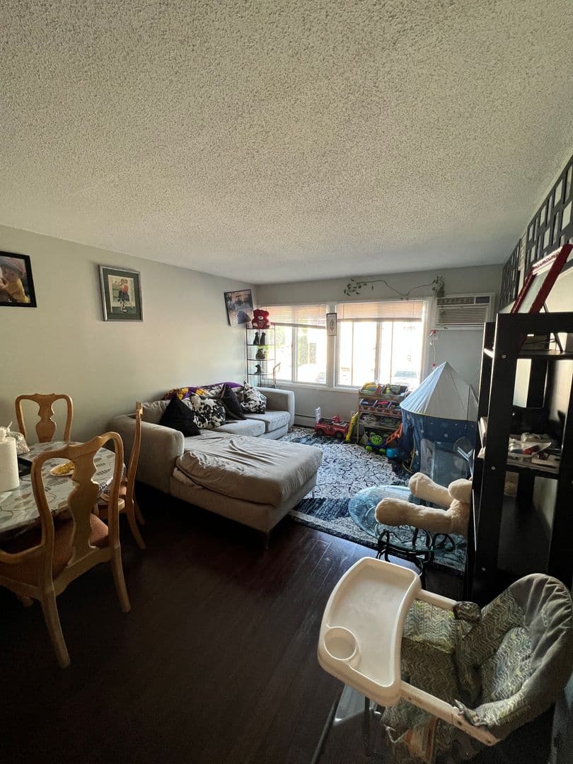 2801 Girard Avenue South 6 of 6